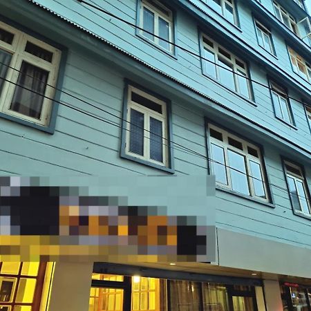 Serenity Taksa Palace Hotel Darjeeling  Exterior photo