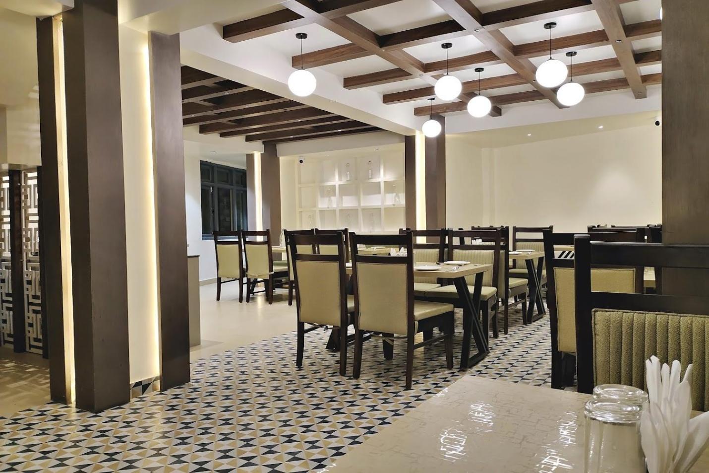 Serenity Taksa Palace Hotel Darjeeling  Exterior photo